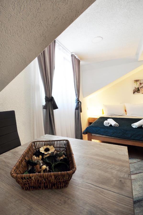Stil Park Apartmani วรินรัชกา บานยา ภายนอก รูปภาพ