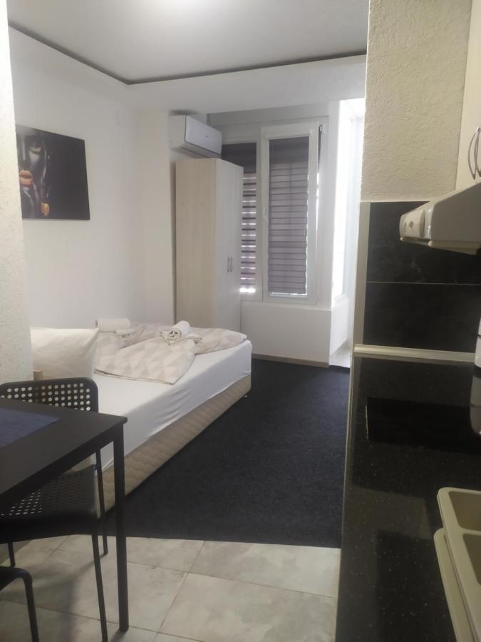 Stil Park Apartmani วรินรัชกา บานยา ภายนอก รูปภาพ